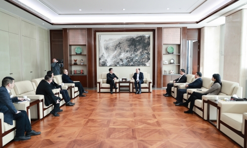 收心凝神，起跑就是冲刺丨年初六，市委书记于会游莅临爱游戏全站app官方网站走访慰问